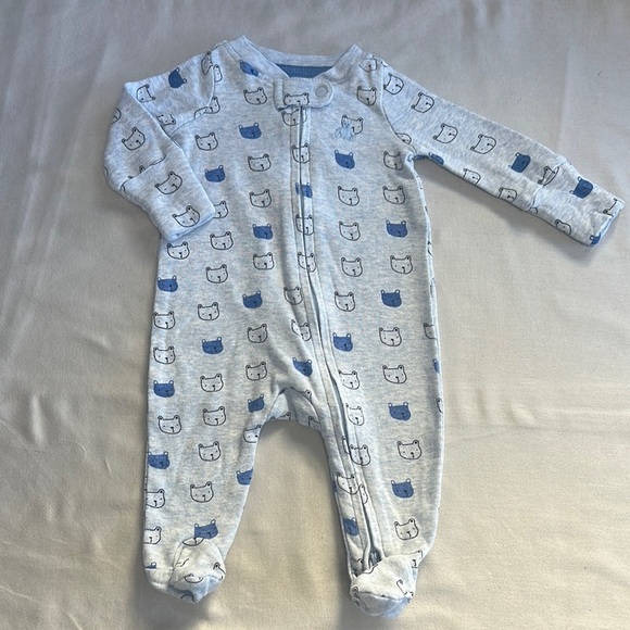 GAP Baby - Footed Sleeper with Bear Pattern - Picture 2 of 4